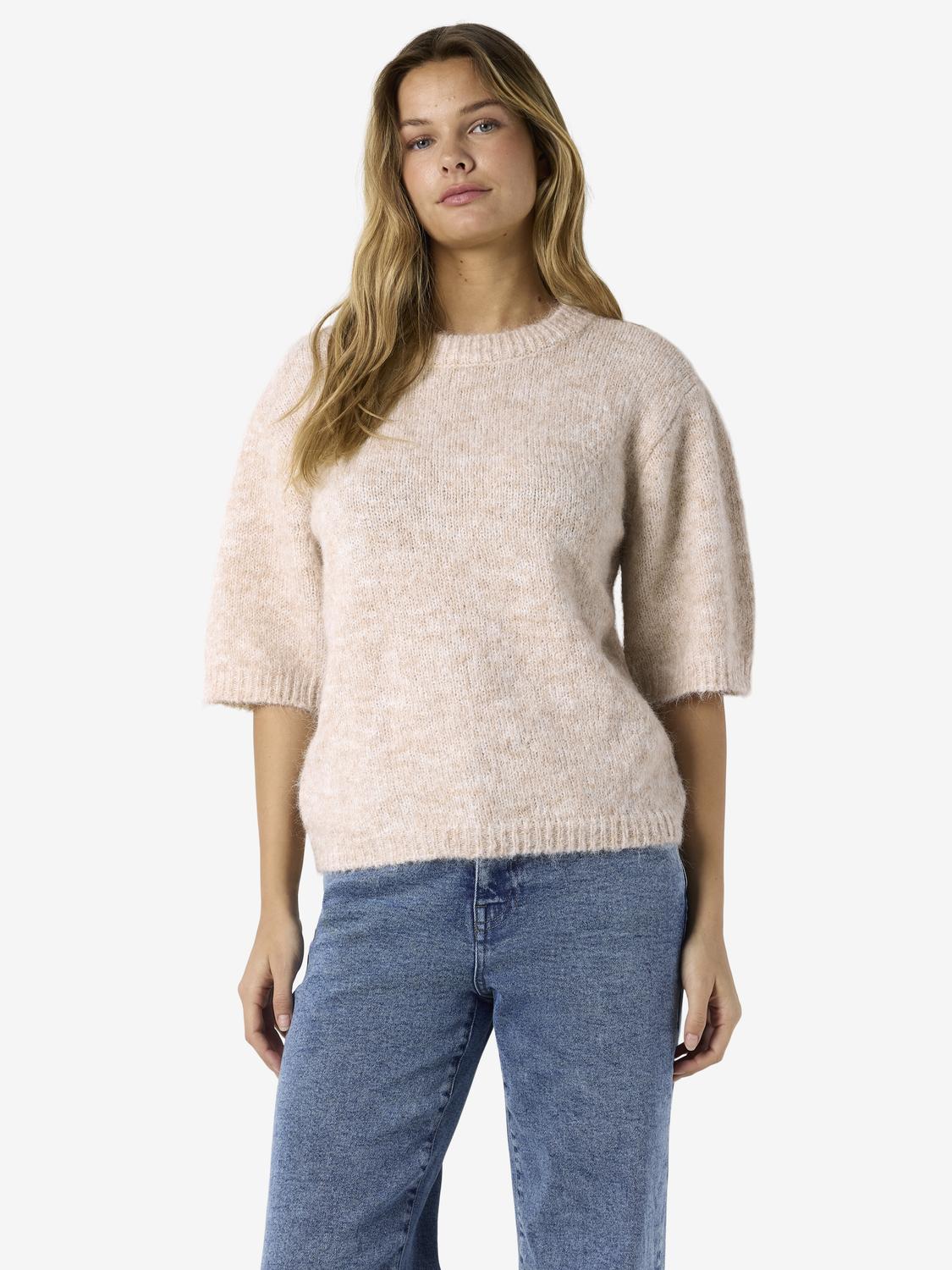 model_shot-front